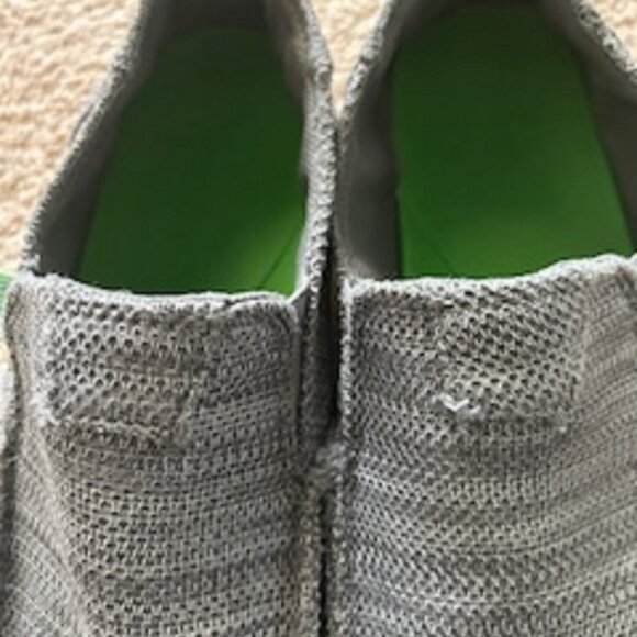 Men's House Shoes Brand: Sanuk Size: 10.5  Color Gray - Picture 3 of 5